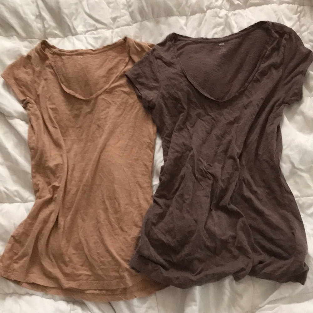 2 for 1  H&M v neck basic T shirts